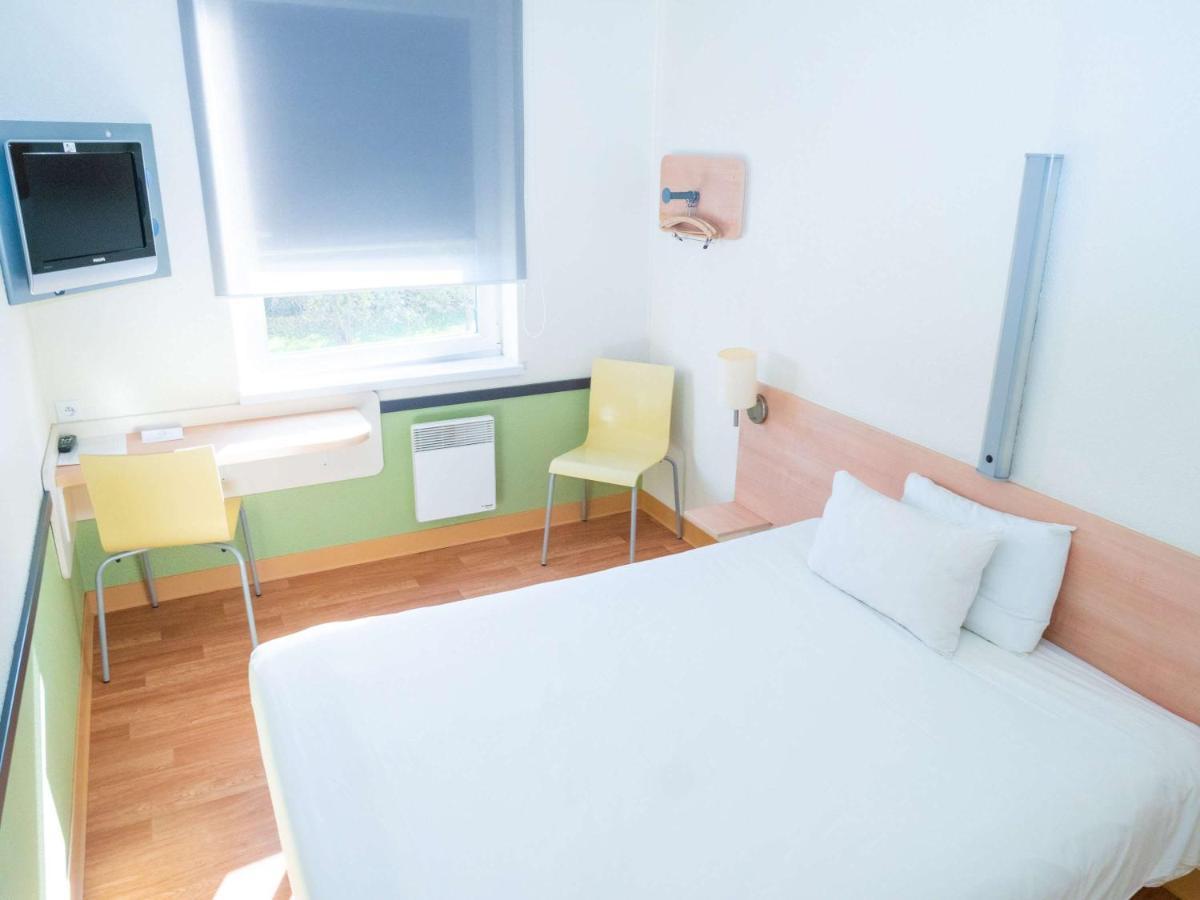 Ibis Budget Krakow Bronowice Cracóvia Exterior foto