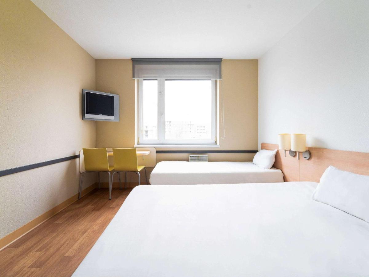 Ibis Budget Krakow Bronowice Cracóvia Exterior foto
