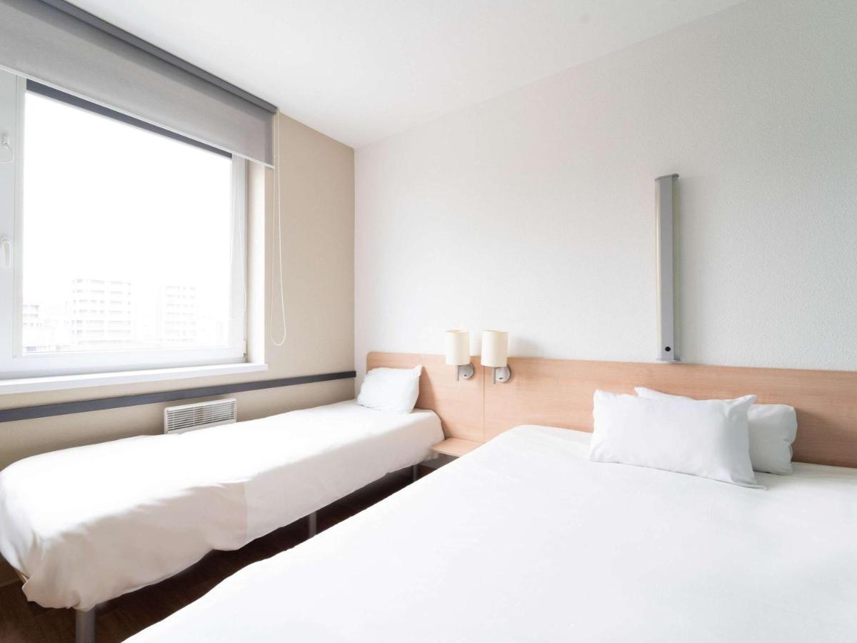 Ibis Budget Krakow Bronowice Cracóvia Exterior foto