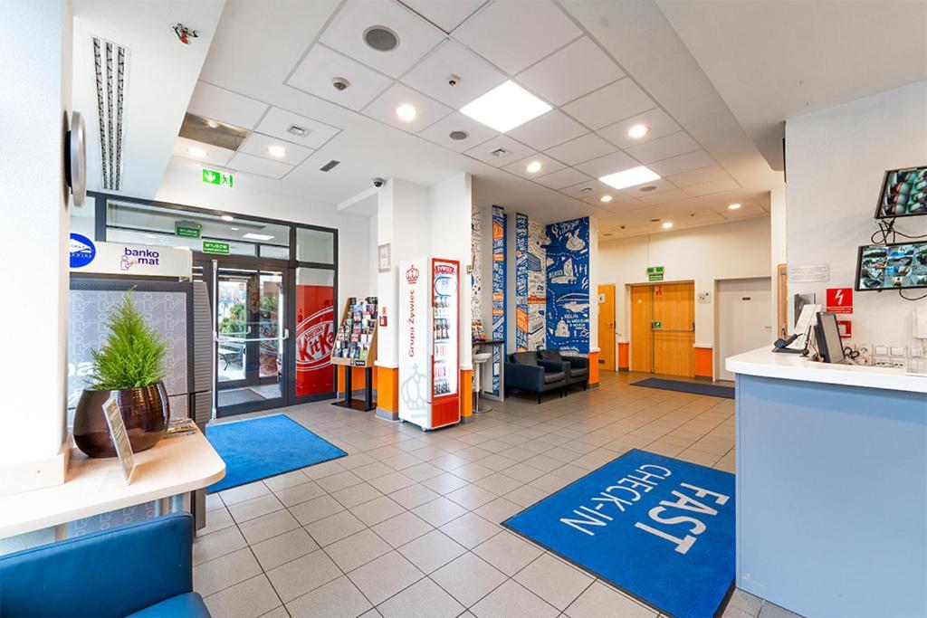 Ibis Budget Krakow Bronowice Cracóvia Exterior foto