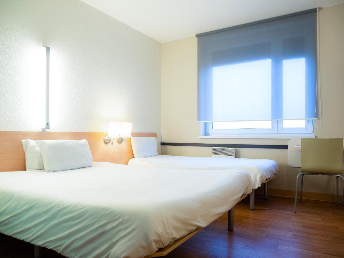 Ibis Budget Krakow Bronowice Cracóvia Exterior foto